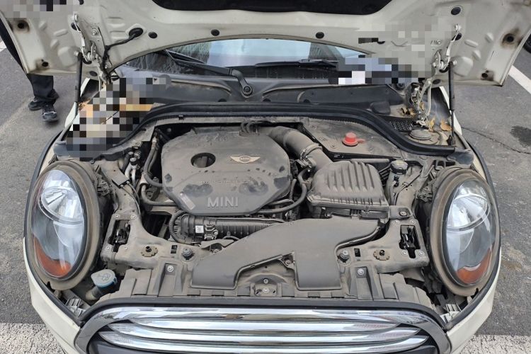 Used MINI 2016 1.5T COOPER Five-Door Edition Engine Bay