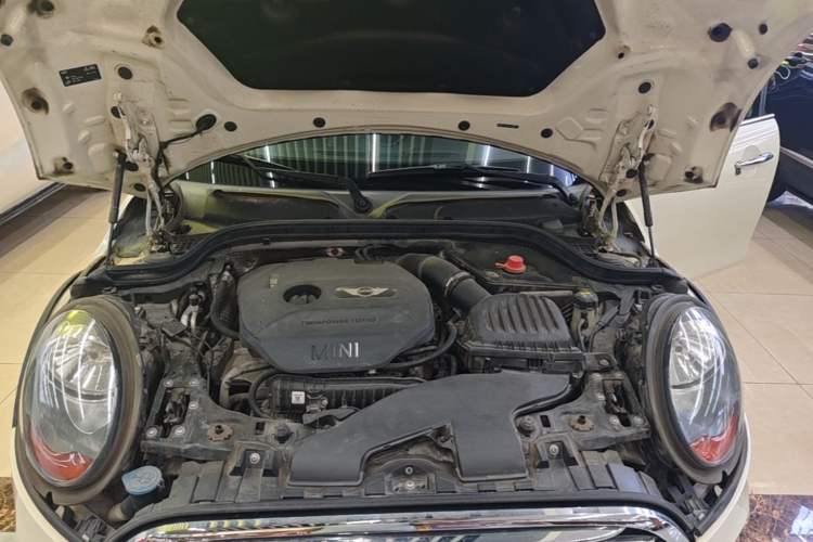Used MINI 2016 1.2T ONE Pioneer Edition Five-Door Version Engine Bay