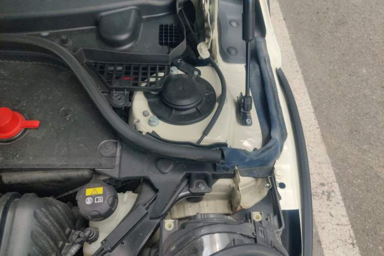 Used MINI 2016 1.2T ONE Pioneer Edition Engine Bay Left