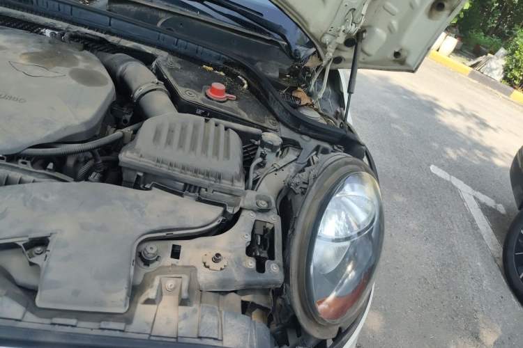 Used MINI 2016 1.2T ONE Pioneer Edition Five-Door Version Engine Bay Left