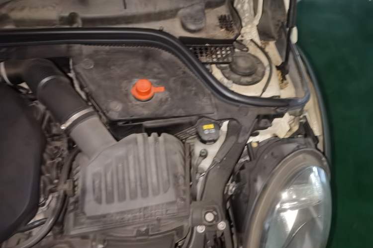 Used MINI 2016 1.2T ONE Pioneer Edition Five-Door Version Engine Bay Left