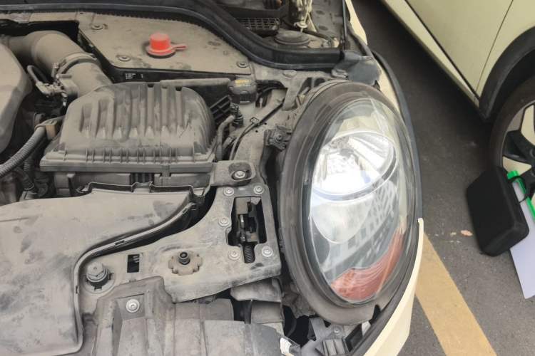 Used MINI 2016 1.5T COOPER Five-Door Edition Engine Bay Left