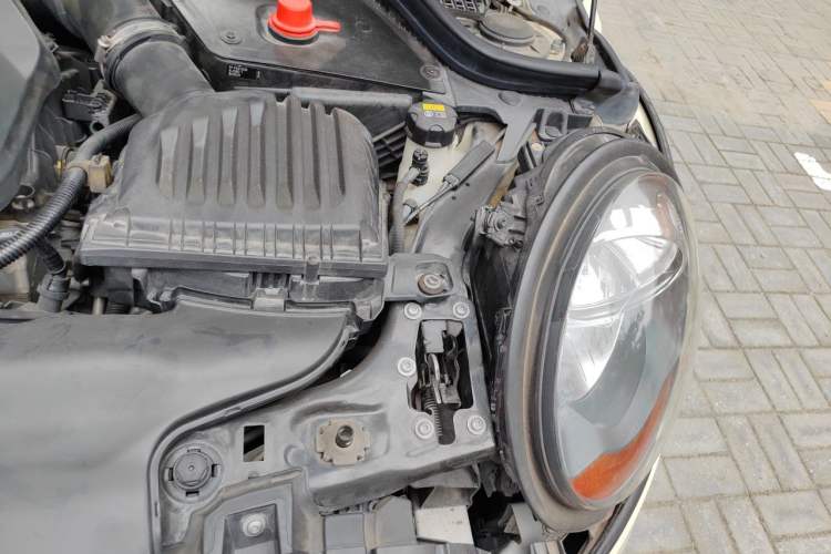 Used MINI 2016 1.2T ONE Pioneer Edition Engine Bay Left