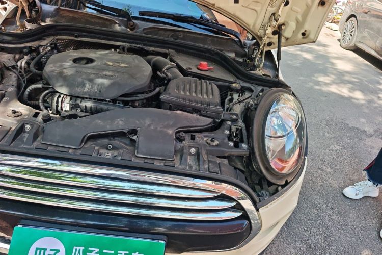 Used MINI 2016 1.5T COOPER Five-Door Edition Engine Bay Left