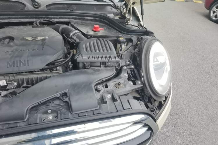 Used MINI 2016 1.5T COOPER Avant-Garde Engine Bay Left