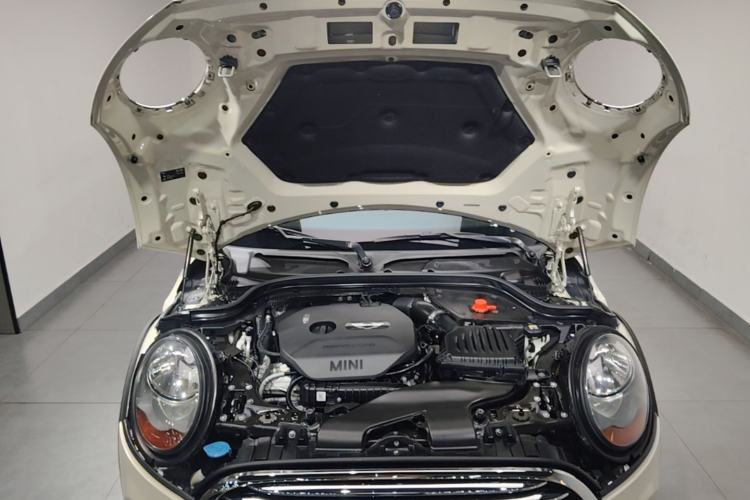 Used MINI 2016 1.5T COOPER Five-Door Edition Engine Bay