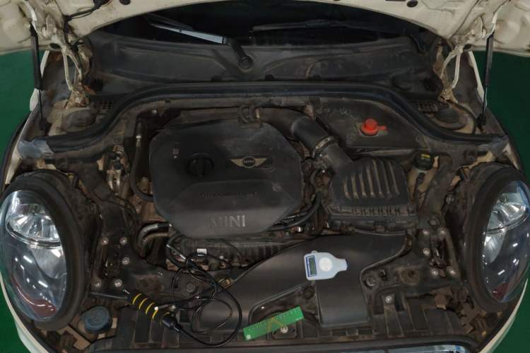 Used MINI 2016 1.5T COOPER Five-Door Edition Engine Bay