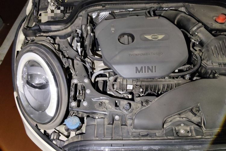 Used MINI 2016 1.5T COOPER Avant-Garde Engine Bay Right
