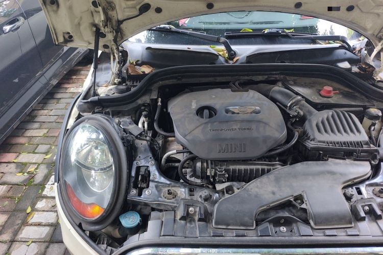 Used MINI 2016 1.5T COOPER Five-Door Edition Engine Bay Right