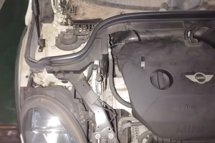 Used MINI 2016 1.2T ONE Pioneer Edition Five-Door Version Engine Bay Right