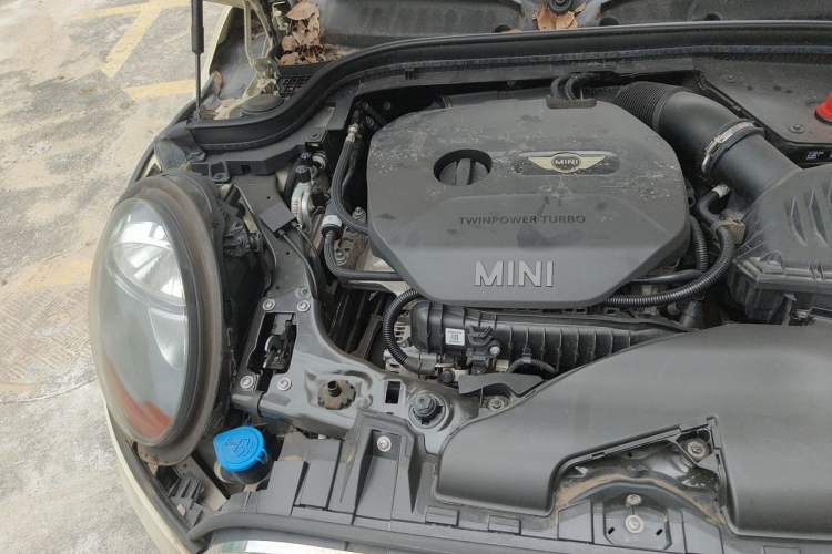 Used MINI 2016 1.2T ONE Pioneer Edition Five-Door Version Engine Bay Right