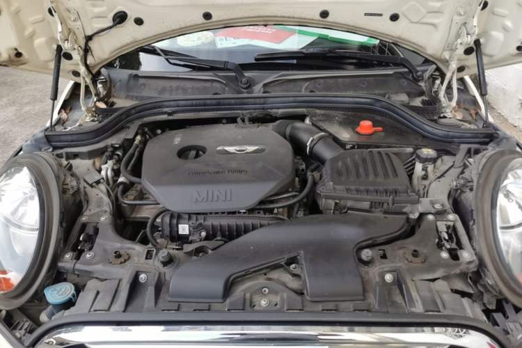 Used MINI 2016 1.2T ONE Pioneer Edition Five-Door Version Engine Bay