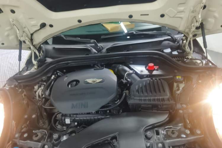 Used MINI 2016 1.5T COOPER Engine Bay