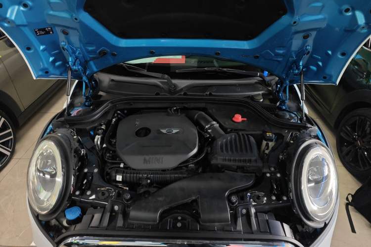 Used MINI 2016 2.0T COOPER S Five-Door Edition Engine Bay
