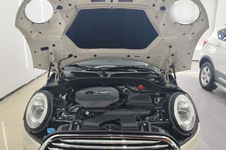 Used MINI 2016 1.5T COOPER Avant-Garde Engine Bay
