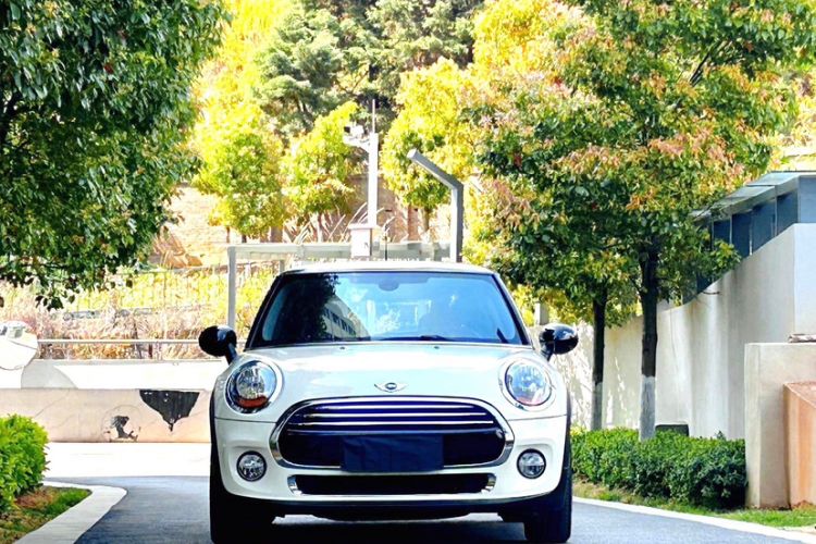 Used MINI 2016 1.5T COOPER Exterior 1