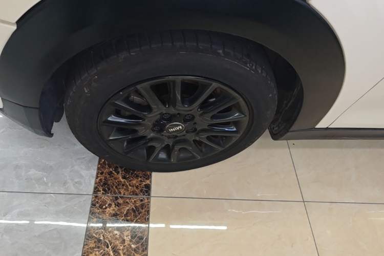 Used MINI 2016 1.2T ONE Pioneer Edition Five-Door Version Exterior 2
