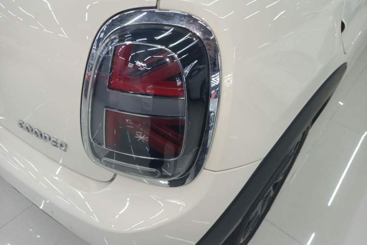 Used MINI 2016 1.2T ONE Pioneer Edition Exterior 2