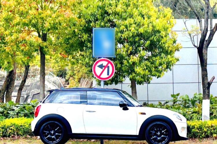 Used MINI 2016 1.5T COOPER Exterior 2