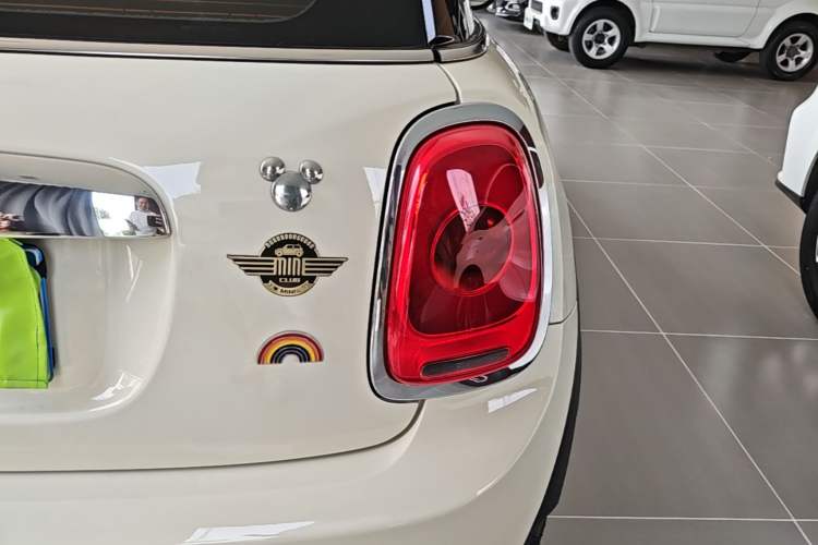 Used MINI 2016 1.2T ONE Pioneer Edition Exterior 3