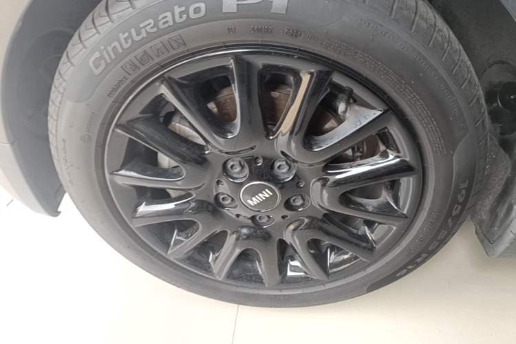 Used MINI 2016 1.2T ONE Pioneer Edition Exterior 4