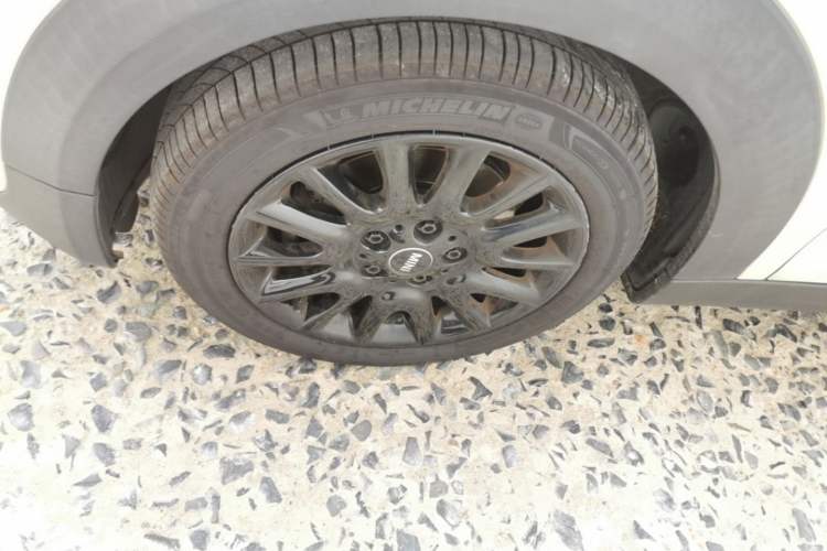 Used MINI 2016 1.2T ONE Pioneer Edition Five-Door Version Exterior 4