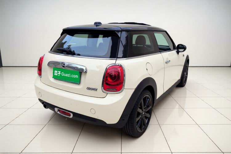 Used MINI 2016 1.5T COOPER Performance Edition Exterior 5