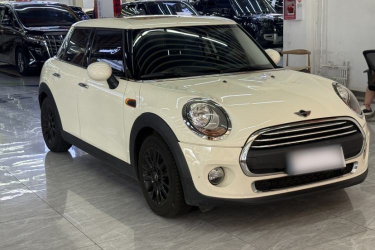 Used MINI 2016 1.2T ONE Pioneer Edition Five-Door Version Exterior 5
