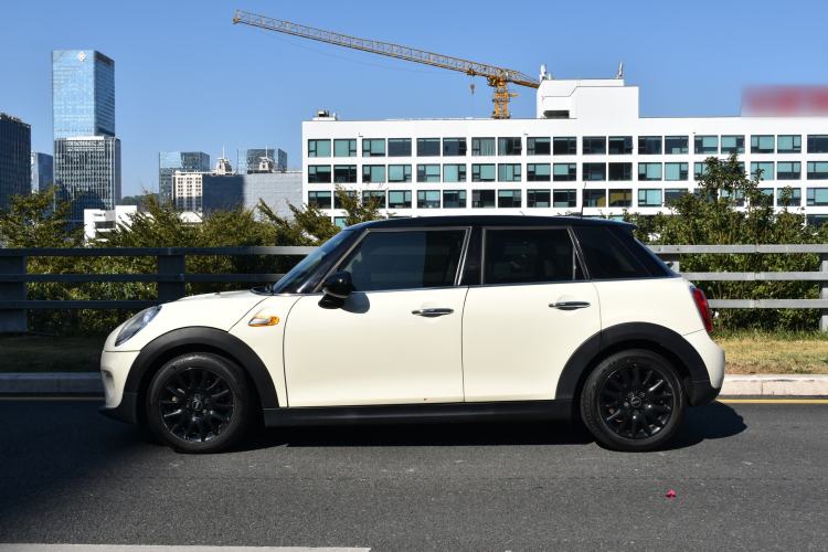 Used MINI 2016 1.5T COOPER Five-Door Edition Exterior 5