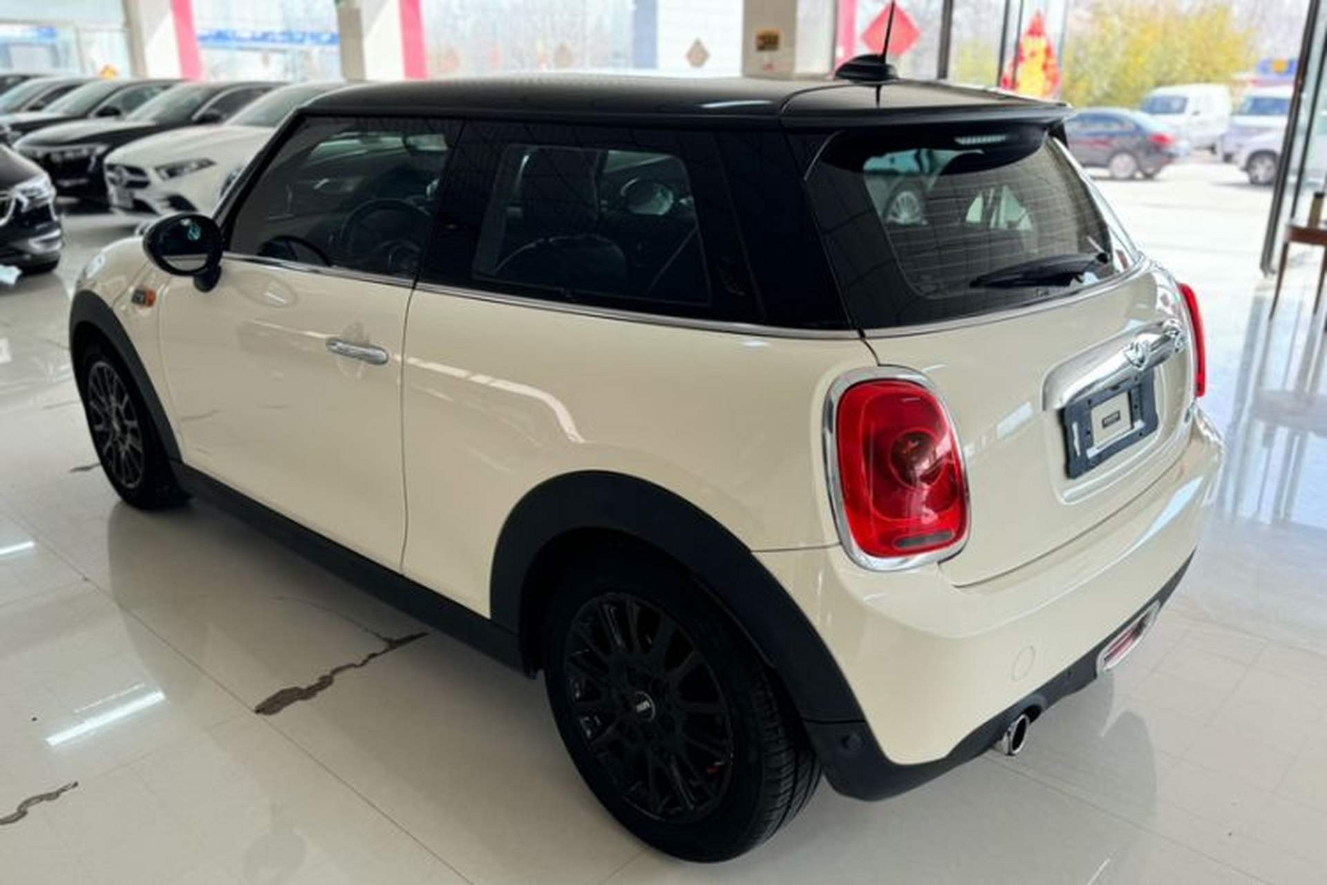 Used MINI 2016 1.2T ONE Pioneer Edition Exterior 5