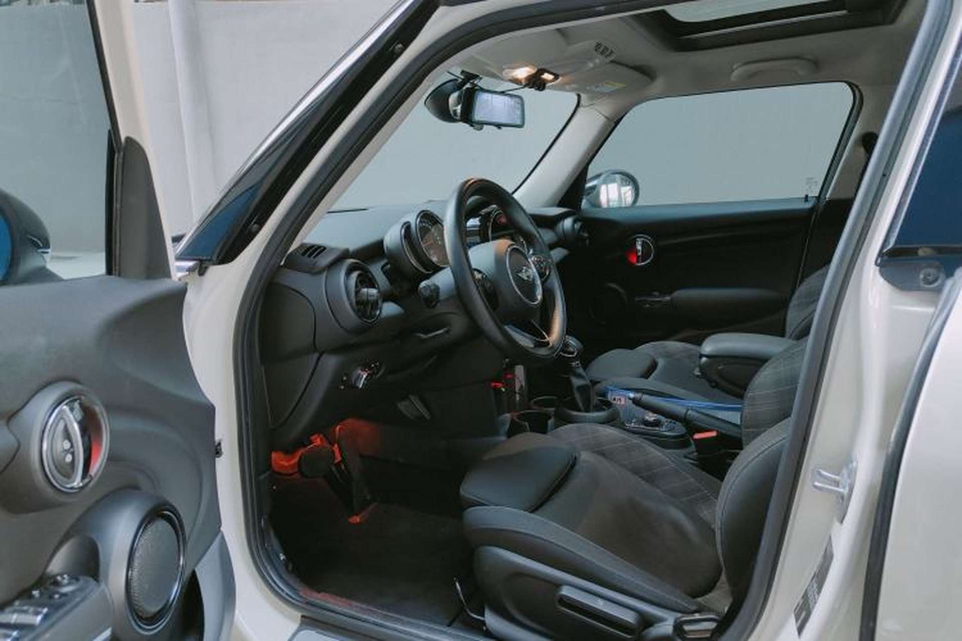 Used MINI 2016 1.5T COOPER Five-Door Edition Exterior 6