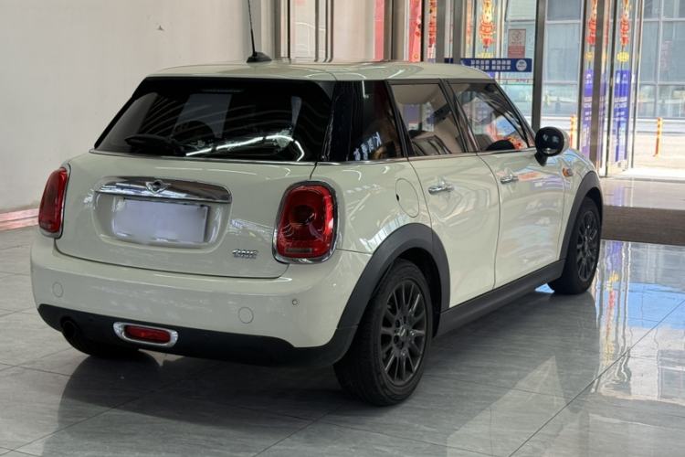Used MINI 2016 1.2T ONE Pioneer Edition Five-Door Version Exterior 6