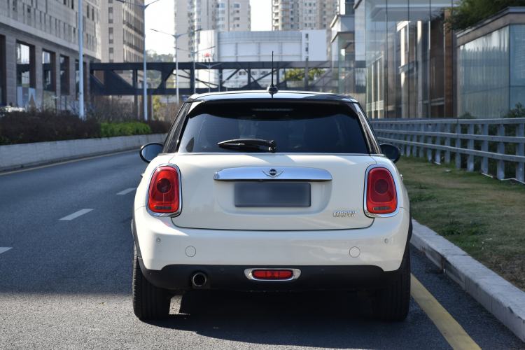 Used MINI 2016 1.5T COOPER Five-Door Edition Exterior 6