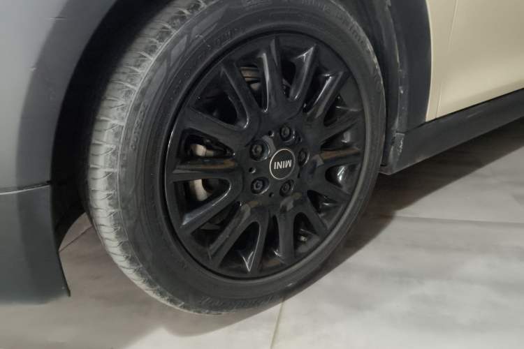 Used MINI 2016 1.2T ONE Pioneer Edition Exterior 7