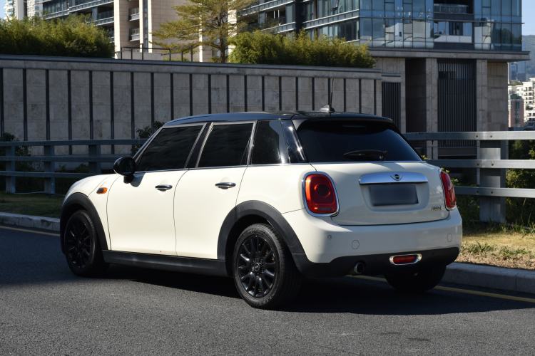 Used MINI 2016 1.5T COOPER Five-Door Edition Exterior 7