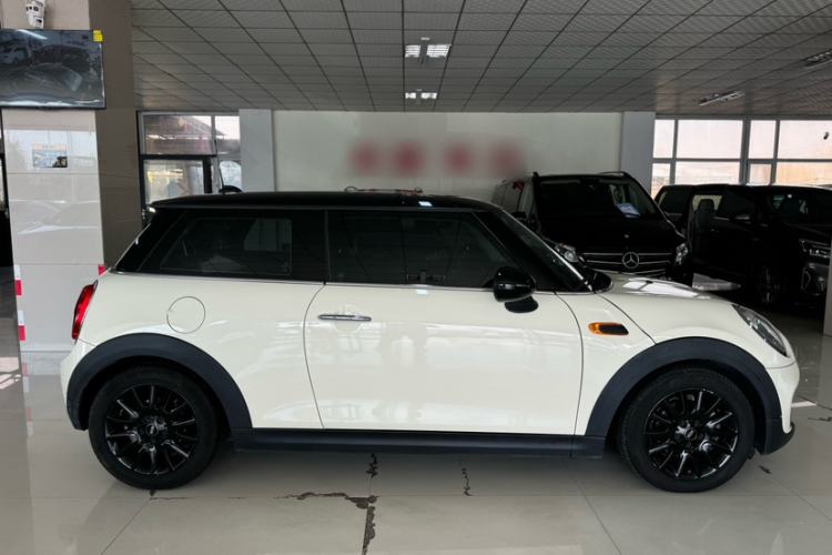 Used MINI 2016 1.2T ONE Pioneer Edition Exterior 7