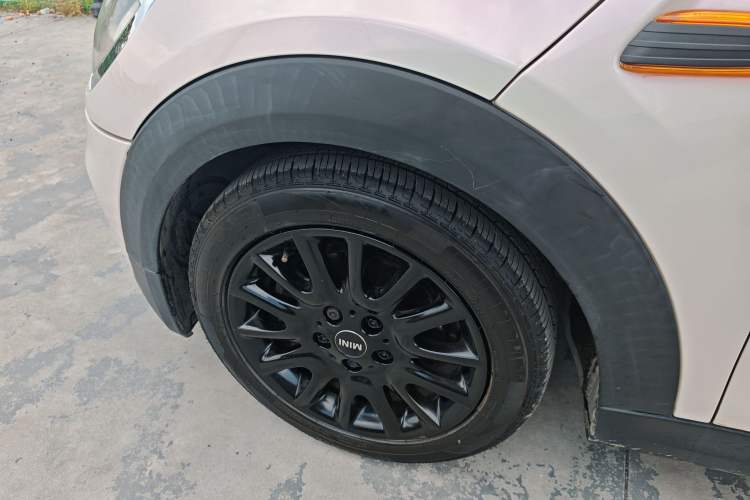 Used MINI 2016 1.5T COOPER Exterior 9