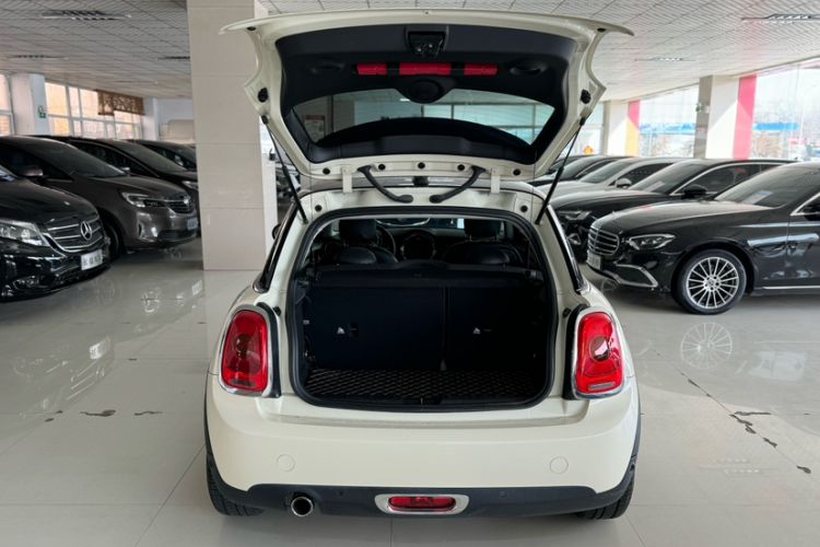 Used MINI 2016 1.2T ONE Pioneer Edition Exterior 9