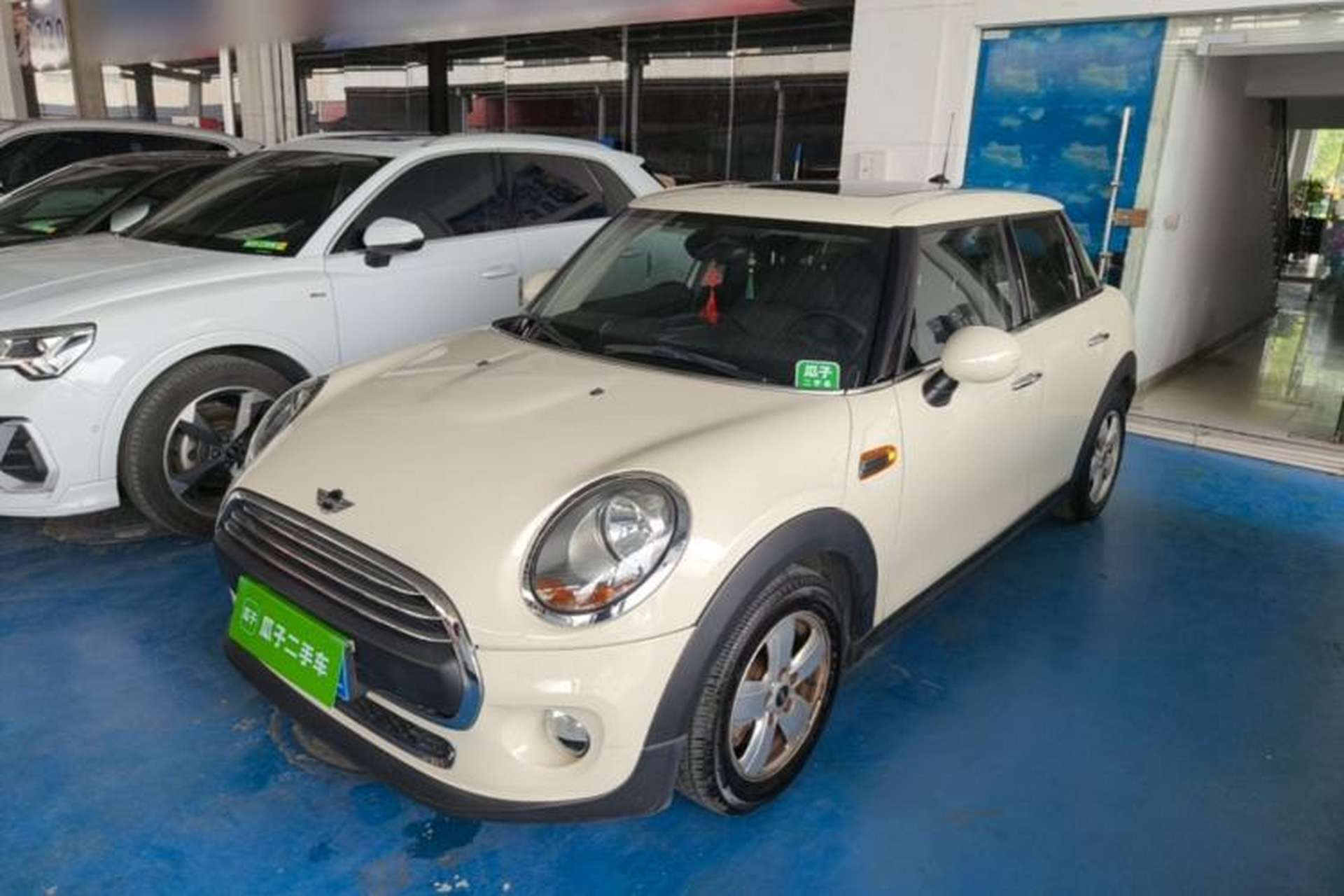 Used MINI 2016 1.2T ONE Five-Door Edition Front Left 45 Deg