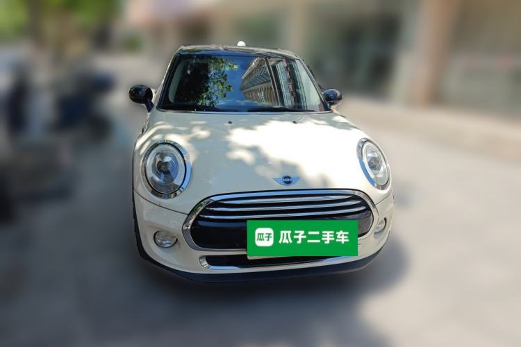 Used MINI 2016 1.5T COOPER Pioneer Edition Five-Door Model Front