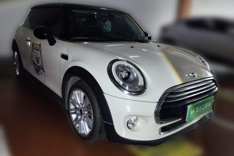 Used MINI 2016 1.5T COOPER Avant-Garde Front Right 45 Deg