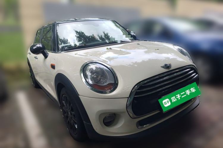 Used MINI 2016 1.5T COOPER Five-Door Edition Front Right 45 Deg