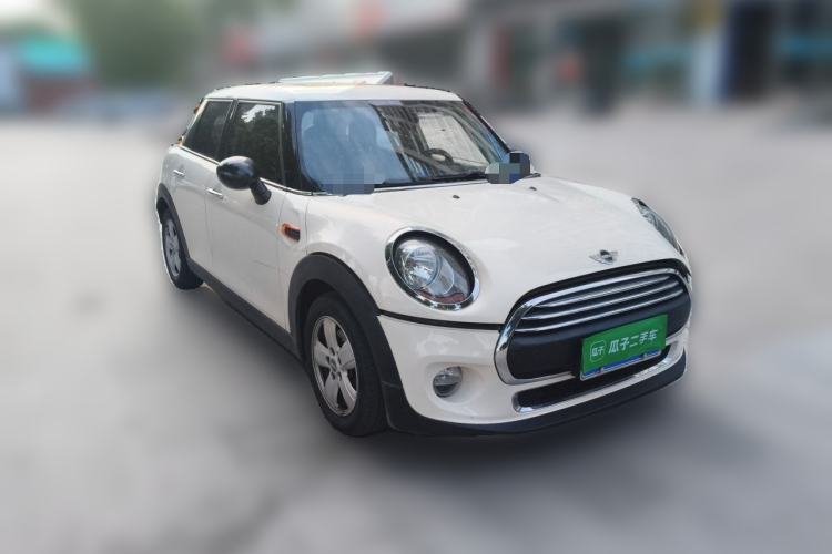 Used MINI 2016 1.2T ONE Five-Door Edition Front Right 45 Deg