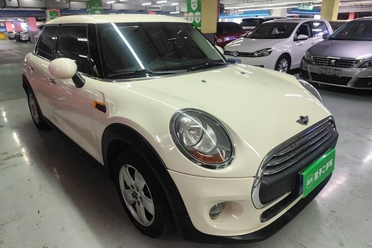 Used MINI 2016 1.2T ONE Five-Door Edition Front Right 45 Deg