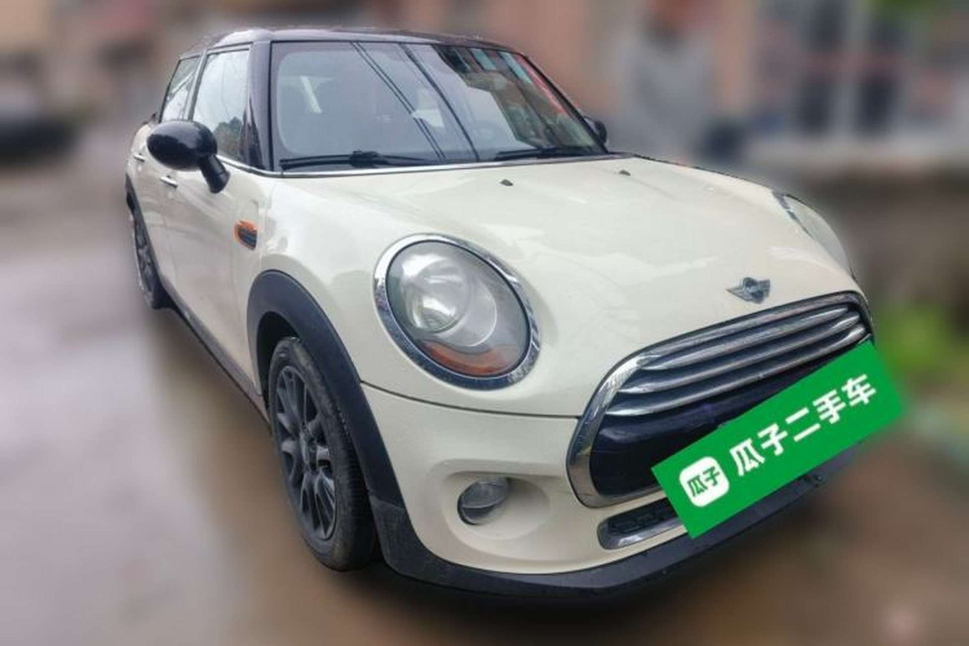 Used MINI 2016 1.5T COOPER Five-Door Edition Front Right 45 Deg