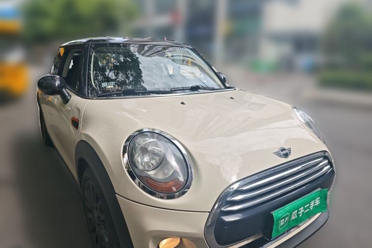 Used MINI 2016 1.5T COOPER Front Right 45 Deg