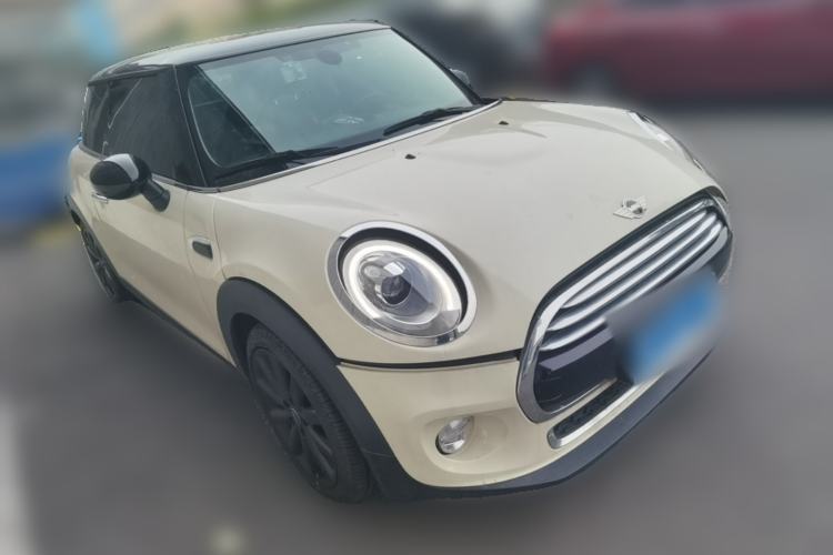 Used MINI 2016 1.5T COOPER Avant-Garde Front Right 45 Deg