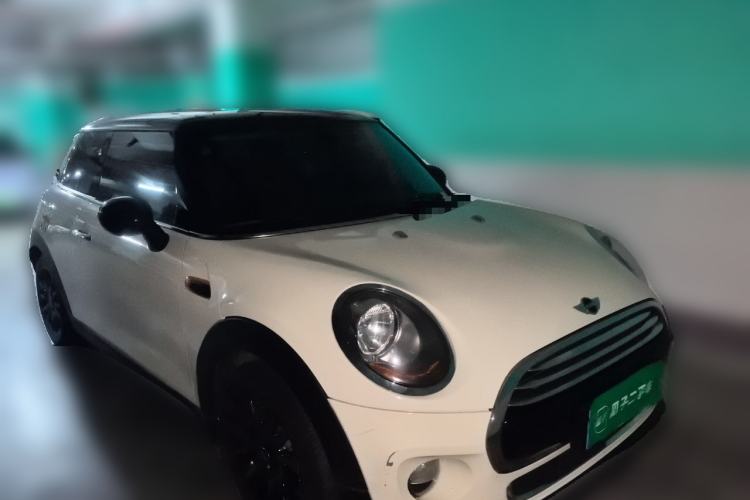 Used MINI 2016 1.5T COOPER Front Right 45 Deg