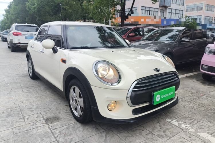 Used MINI 2016 1.2T ONE Five-Door Edition Front Right 45 Deg