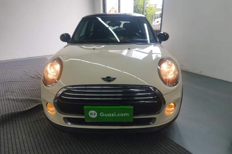 Used MINI 2016 1.5T COOPER Front